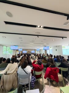Público de las jornadas en Espacio Colabora durante la presentación de CEREMA.